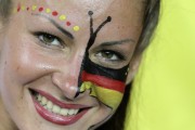 Германия - Нидерланды - на чемпионате по футболу Евро 2012, 9 июня 2012 (179xHQ) 132815201640889