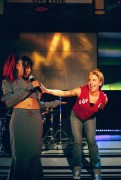 Лиза Лопез (TLC) и Мелани Чисхолм (Lisa Lopez, Melanie Chisholm) the Top Of The Pops Studio - 7xHQ 14e946205153034