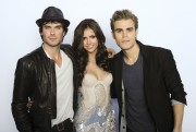 Нина Добрев, Пол Уэсли, Иен Сомерхолдер (Nina Dobrev, Paul Wesley, Ian Somerhalder) J L Wardt Portraits in 2010 TCA (4xHQ) B05cf2206564855